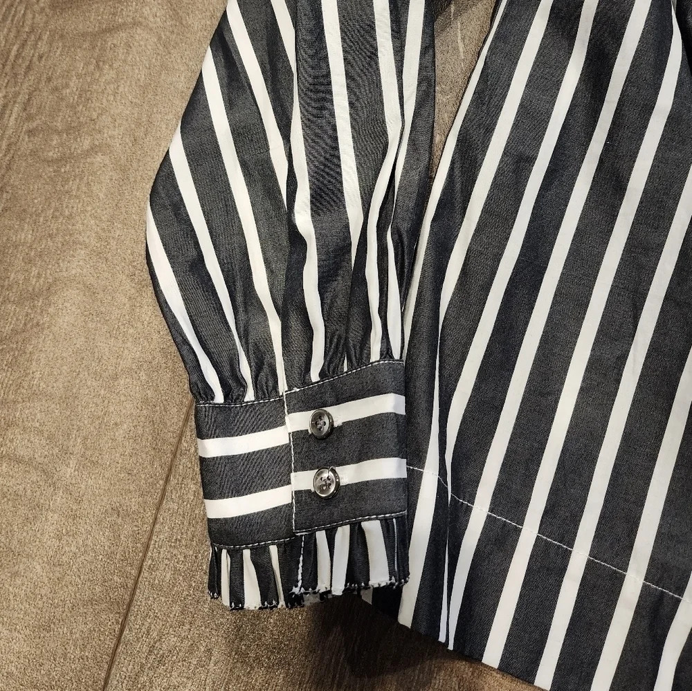 *NWT* J. Crew Striped Off the Shoulder Top with Bow - Picture 5 of 7